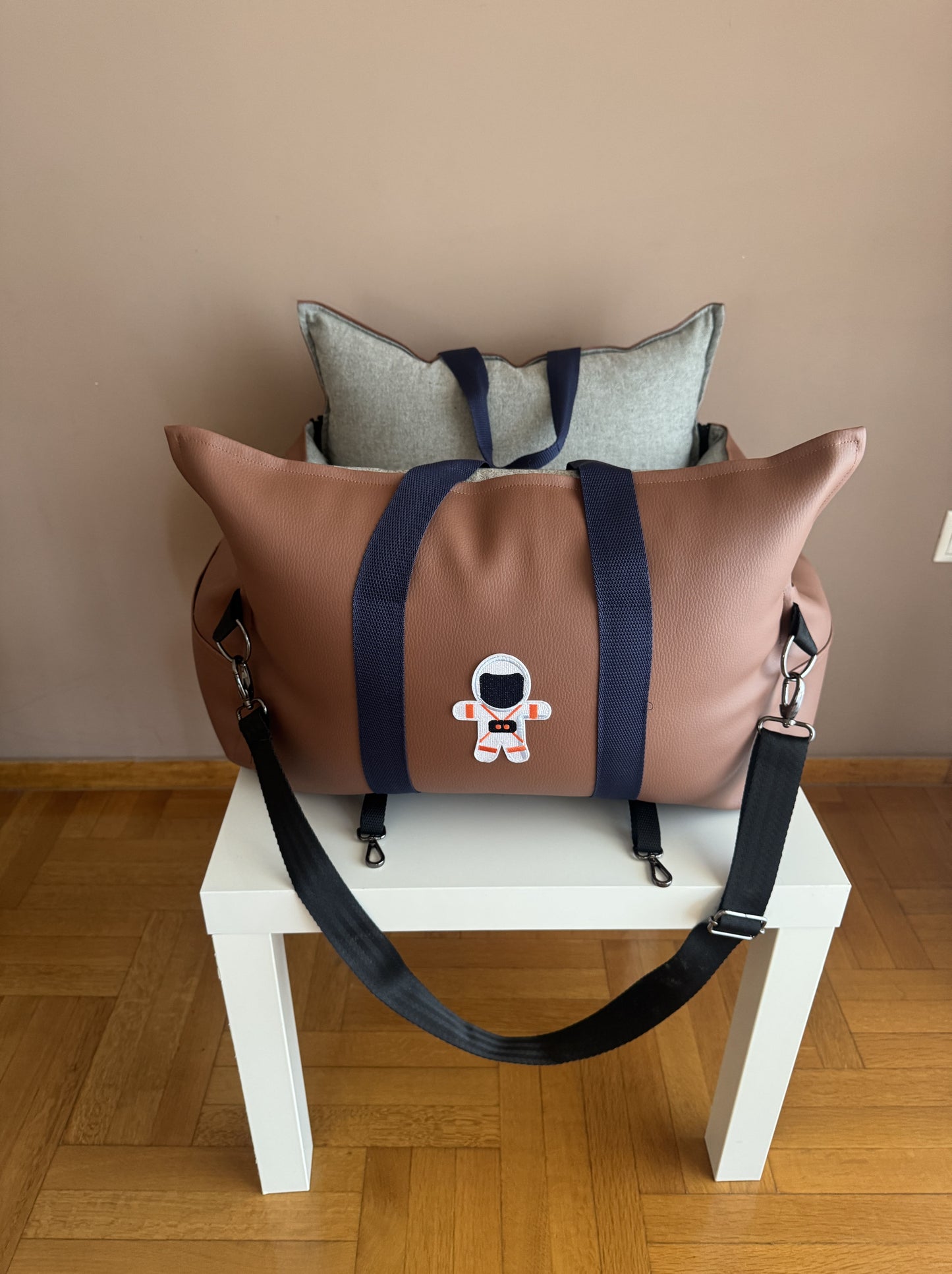 Luxury Dog Car Seat / Travel Bed - "Space explorer"