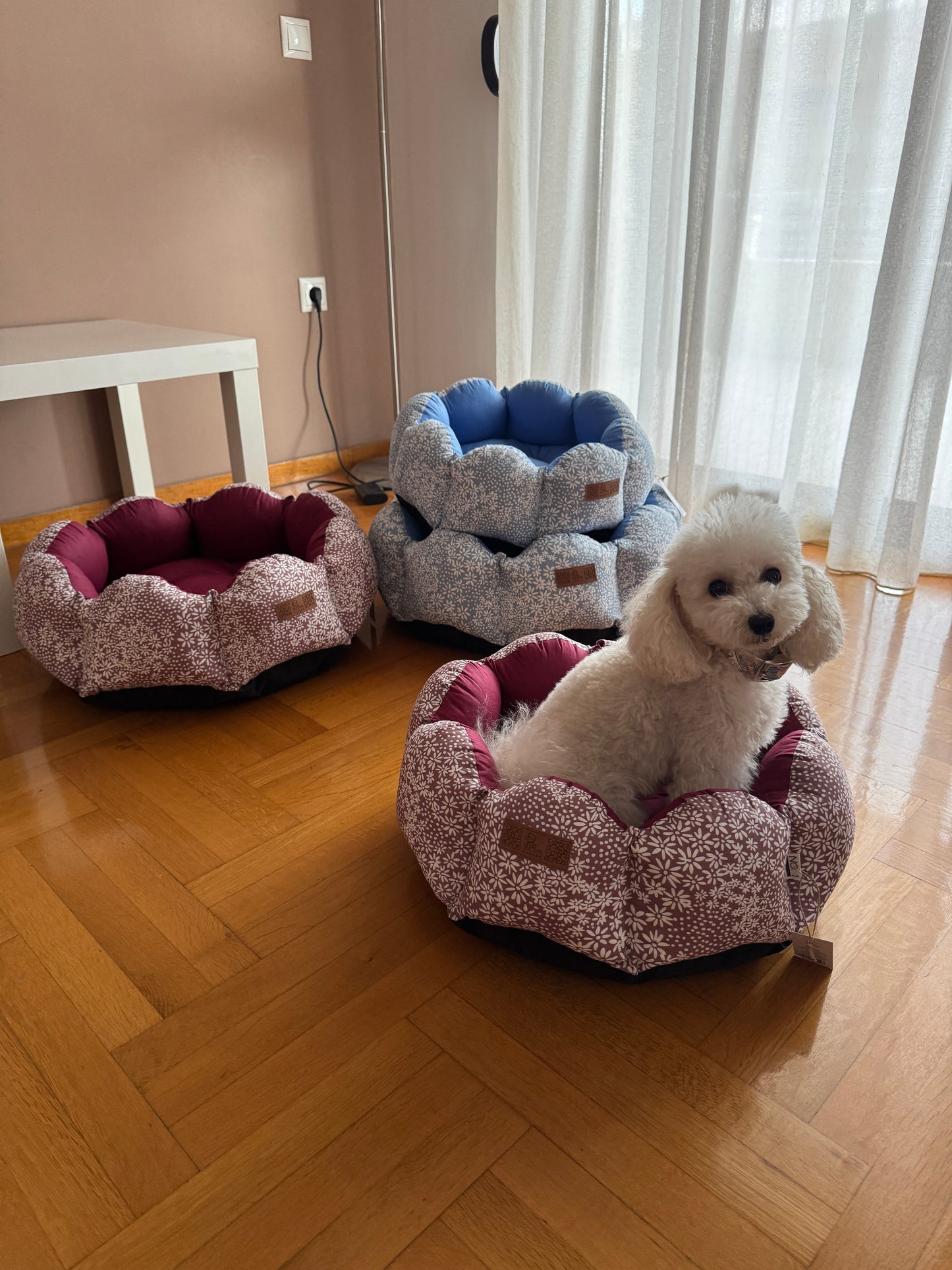 Dog Bed - Daisy – Berry Blossom