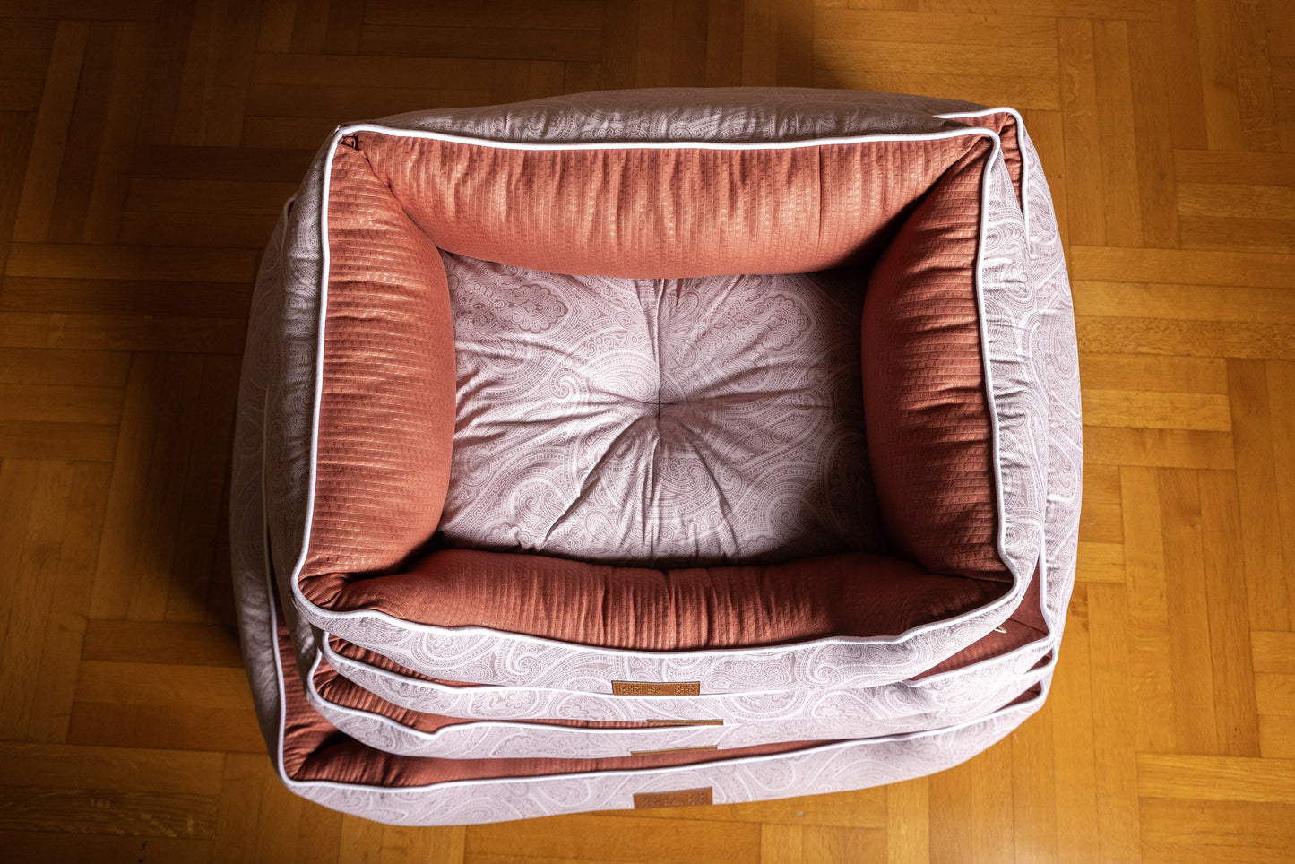 Dog Bed - Cozy "Paisley"