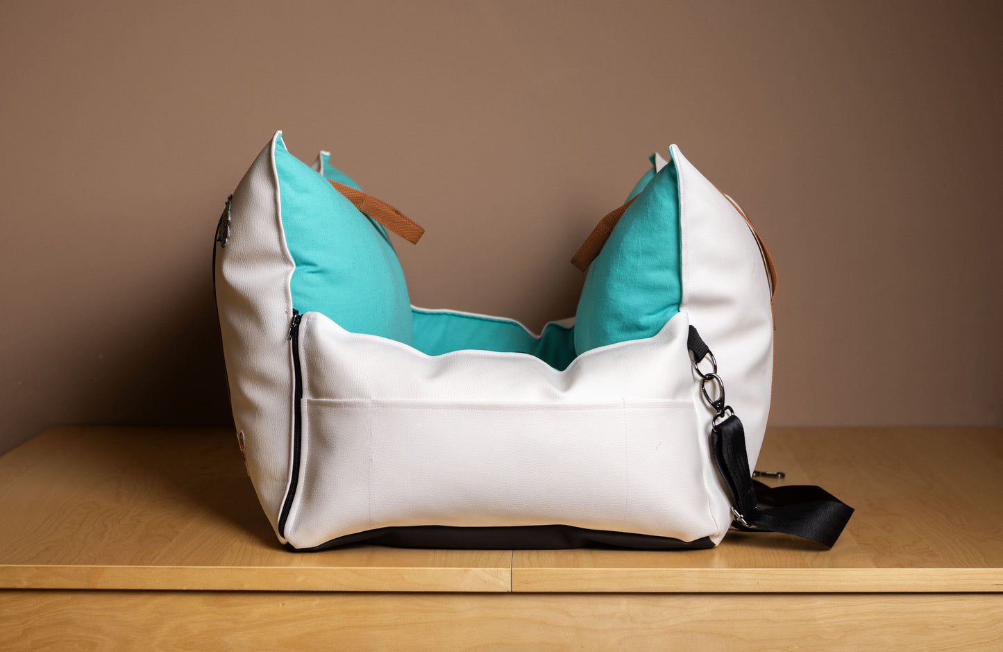 LUXURY DOG CAR SEAT / TRAVEL BAG - AQUA BREEZE