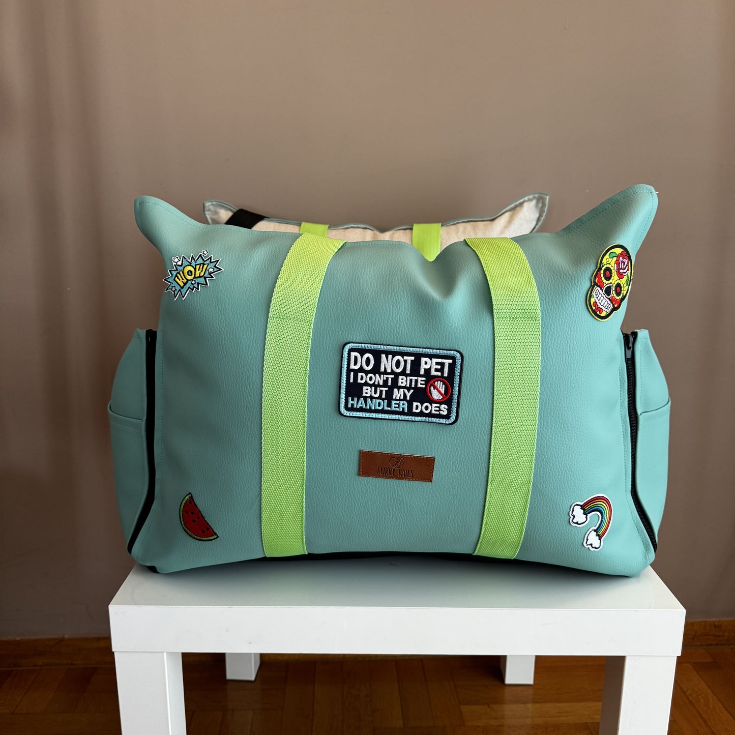 LUXURY DOG CAR SEAT / TRAVEL BAG - "COTTON CANDY"