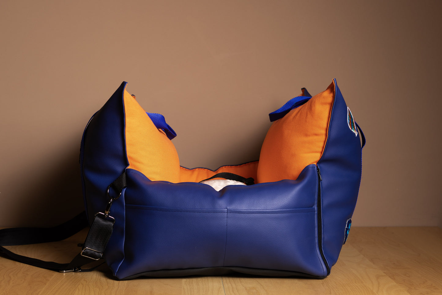 LUXURY DOG CAR SEAT / TRAVEL BED - "OCEAN SUNSET"